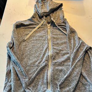 Vuori Gray Zip-Up Hoodie Barely worn like new condition size medium women’s